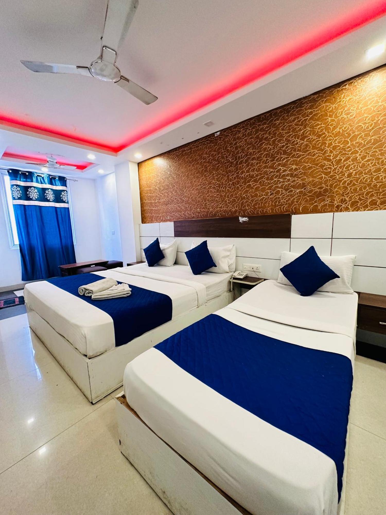 Airport Hotel Mayank Residency New Delhi Ngoại thất bức ảnh