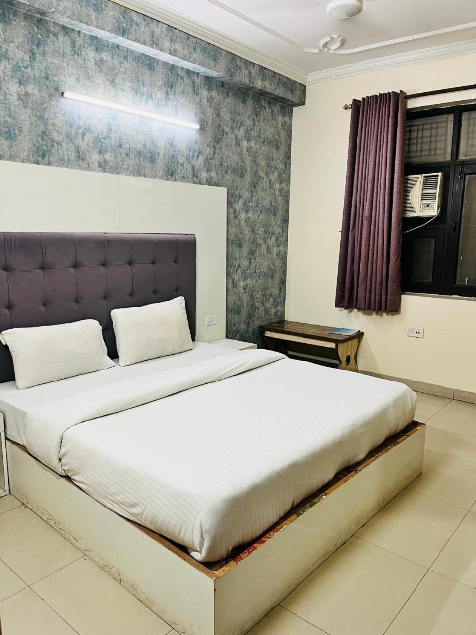 Airport Hotel Mayank Residency New Delhi Ngoại thất bức ảnh